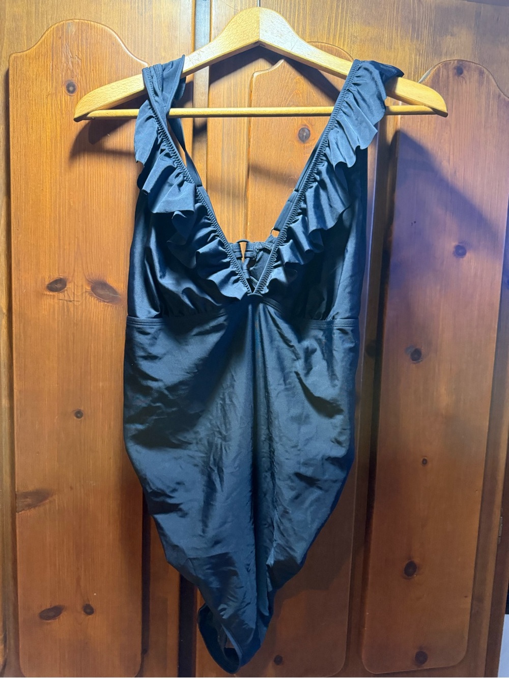 Ruffled V-Neck One-Piece Swimsuit in Black